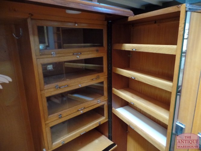 Gentleman Wardrobe 3