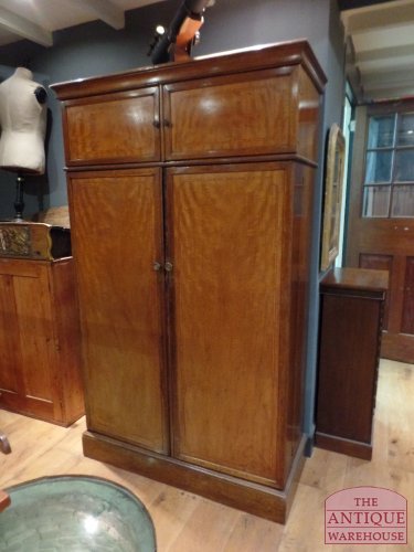 Bijzondere mahonie compactom